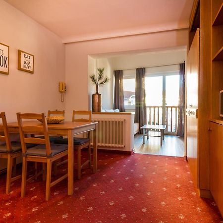 Adler Hotel-Pension Fulpmes Quarto foto